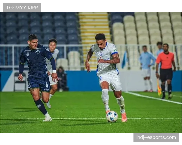 斯卢茨基试验433阵型再失败 米内罗伤退加剧锋线危机 斯卢茨基试验433阵型再失败 米内罗伤退加剧锋线危机